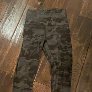 Camo lululemon aligns
